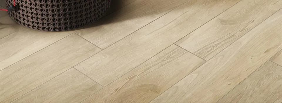 Porcelanatos OVERLAND CERAMICS Wood Castaño (D21070M)