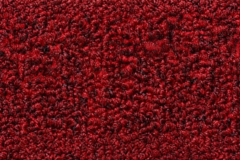 Alfombra comercial en rollo - Crimson Kiss (66811) - Ancho rollo 3.66 m