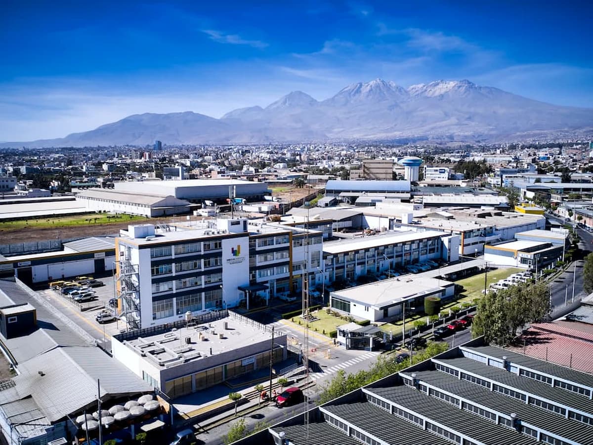 Acondicionamiento de oficinas para Asociación Cerro Verde