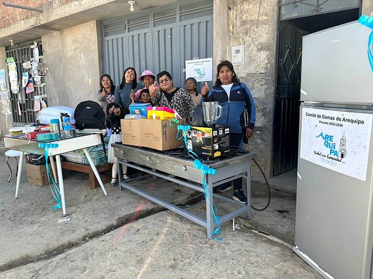Equipamiento fabricado para el programa de comedores populares