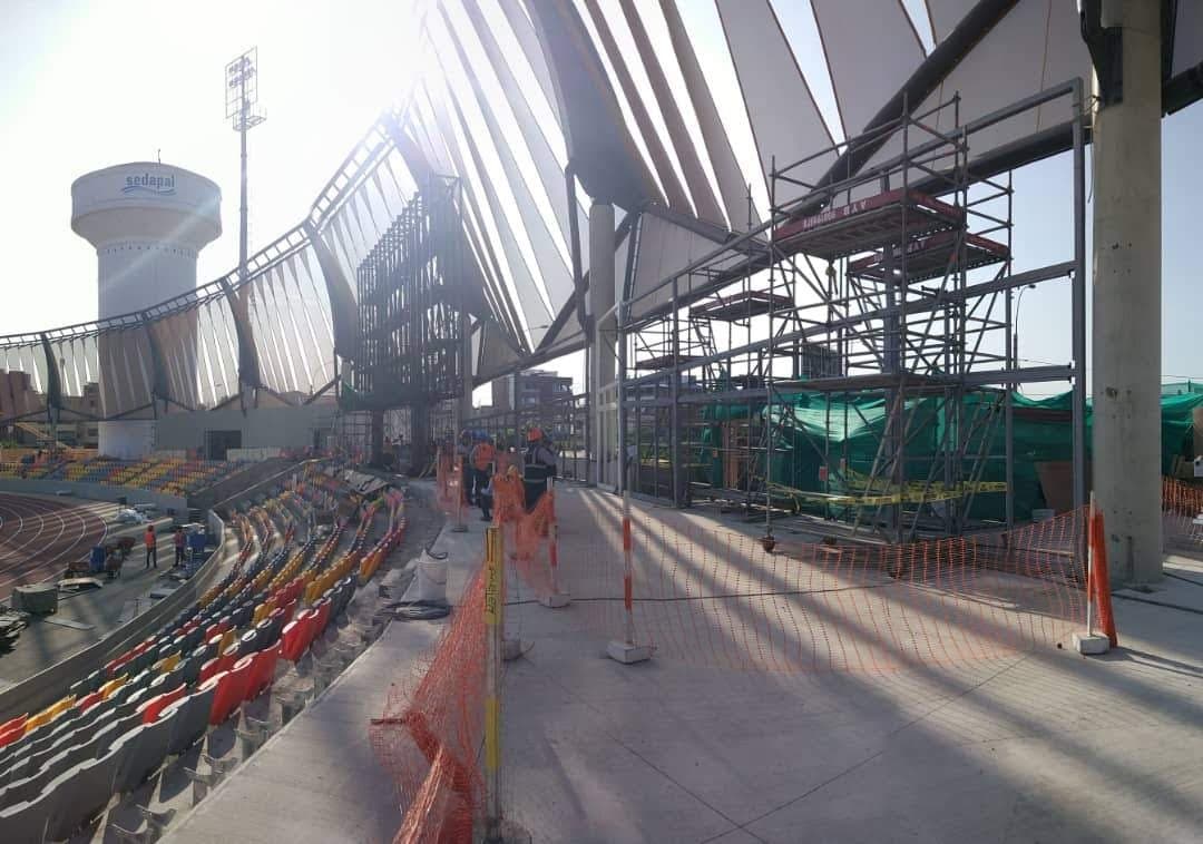 Celosías orientables instaladas en la VIDENA