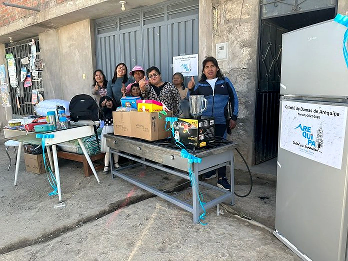 Equipamiento fabricado para el programa de comedores populares
